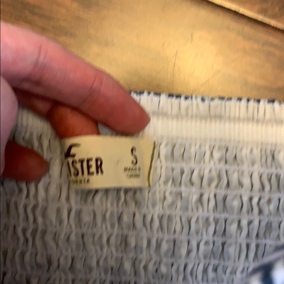 Brand New Hollister Striped Tube top in size Small - Picture 3 of 5